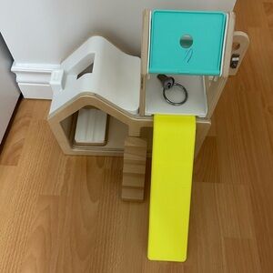 Lovevery Modular Playhouse – Wooden Toy